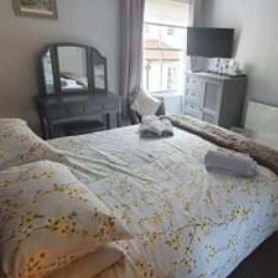 The Royal George Staithes Bed and Breakfast Exteriör bild
